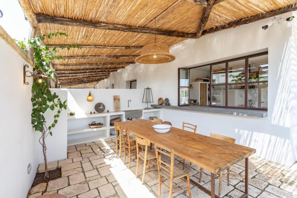 Trullo Santovia Panzió Sant Isidoro  Kültér fotó